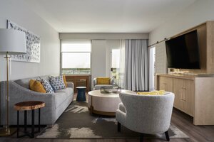 Гостиница DoubleTree by Hilton Hotel Dallas – Love Field