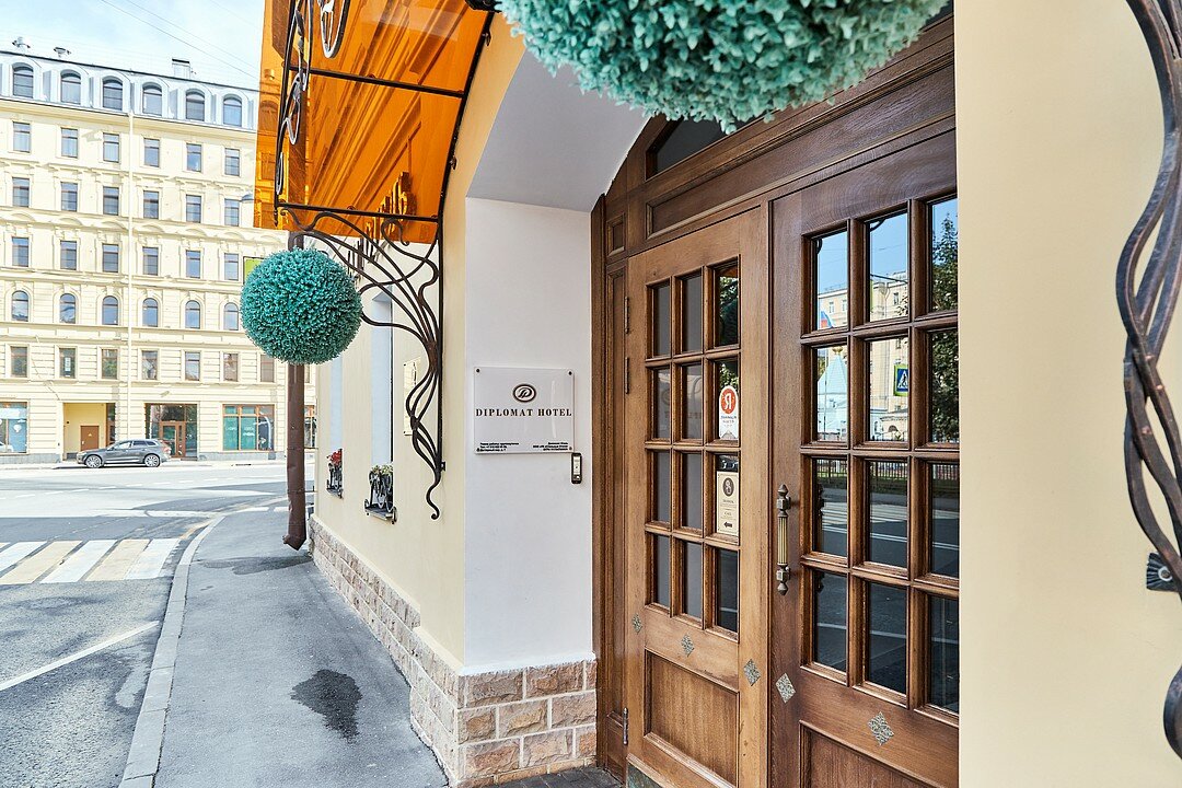 Фото Дипломат