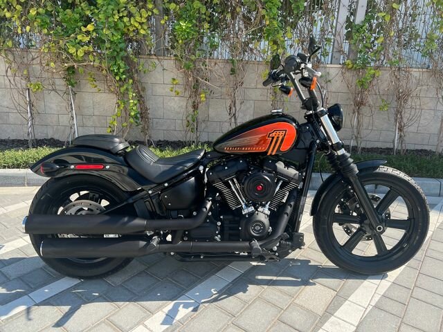 Car dealership Route 66 Hub Classic Cars Trading, Dubai, photo