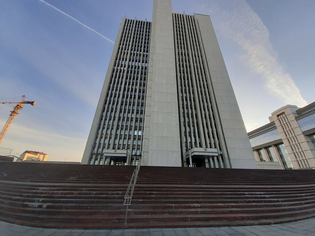 Здание Правительства Свердловской области (высота 91 м.) в Екатеринбурге. Фотогр