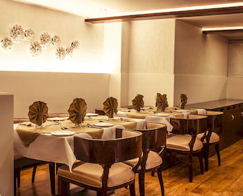 Фото Fabhotel Ambience Executive