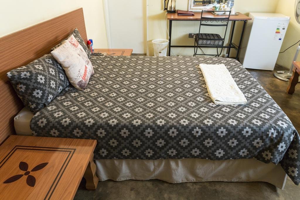 Фото Mokorro Game Ranch and Lodge