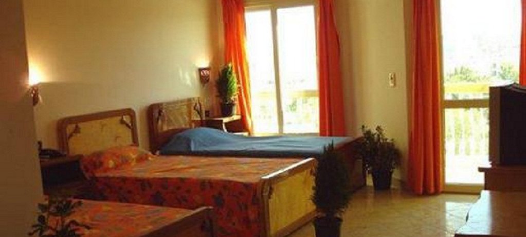 Фото Golden Rose Hotel