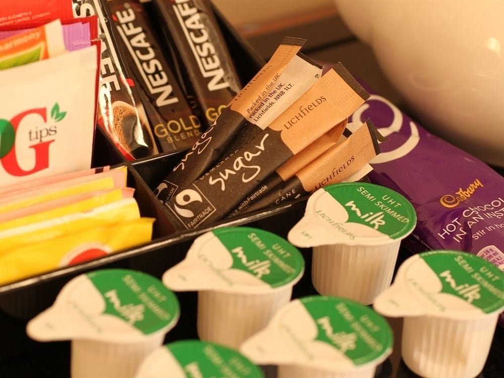 Фото Hawks Lane Lodge