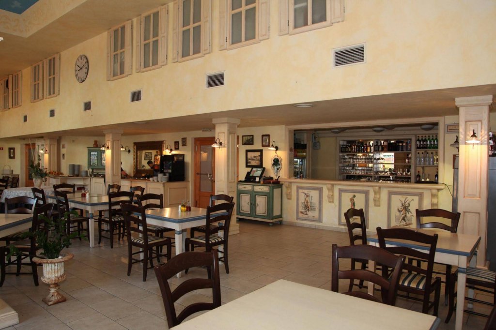 Фото Hotel Koper