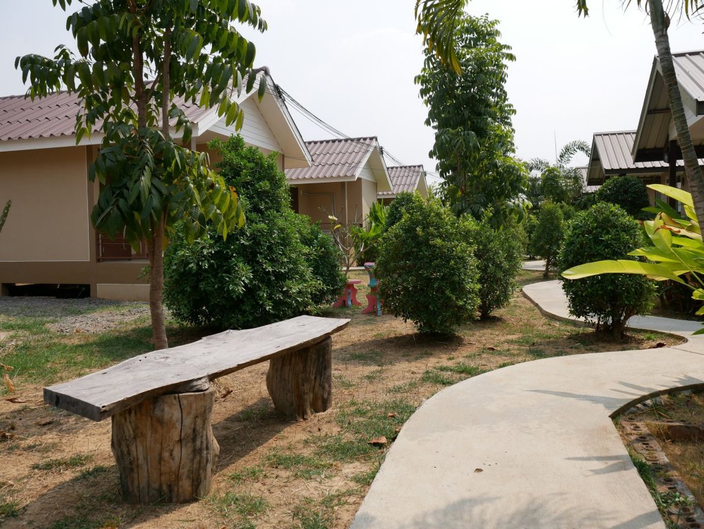 Фото Nuanrudee Resort