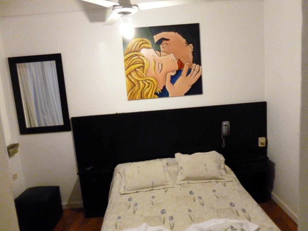 Фото Hotel Dallas Center