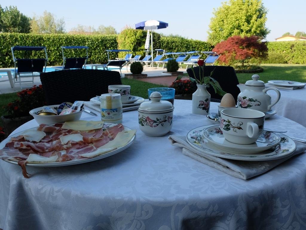 Фото Hotel Bolero