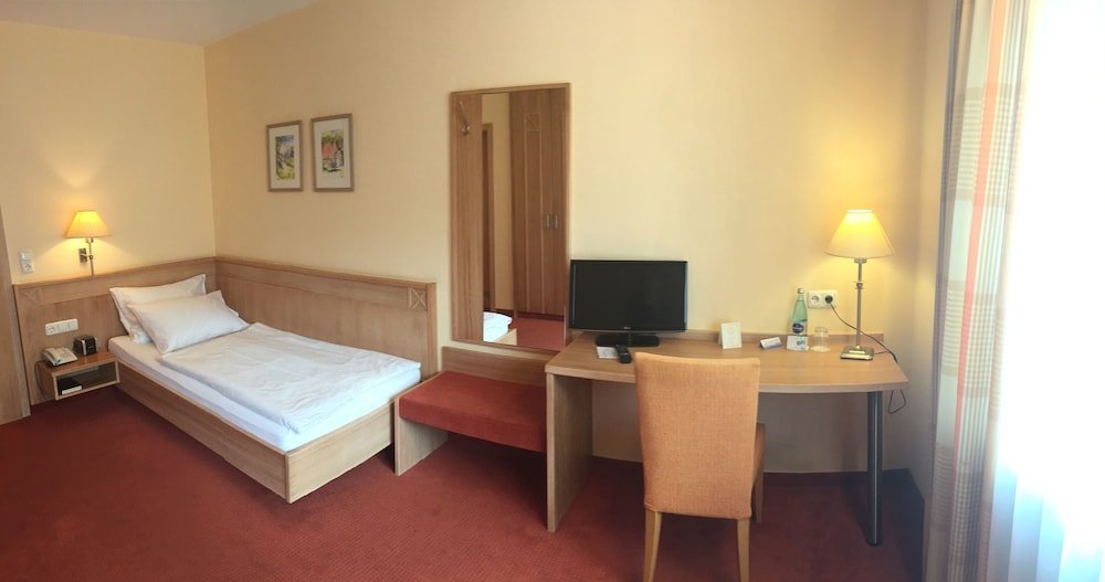 Фото Hotel Gasthof Sonne