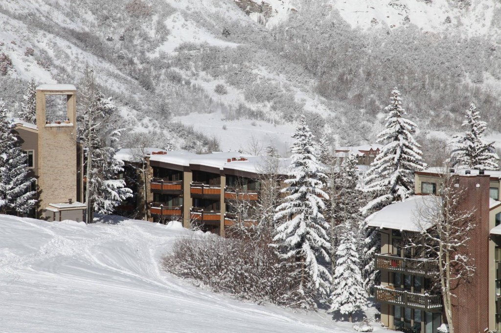 Фото Laurelwood, A Destination Residence