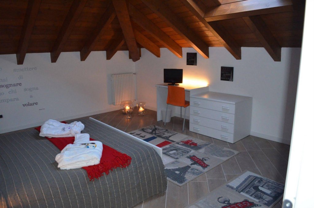 Фото My Room Center Station