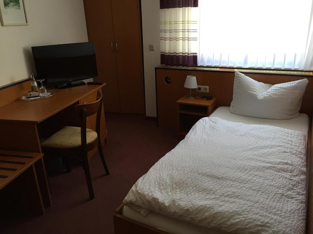 Фото Hotel Stadt Cassel