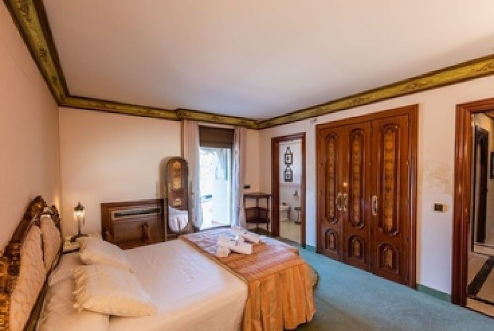 Фото Swinger Hotel Villa Darkum Adults Only