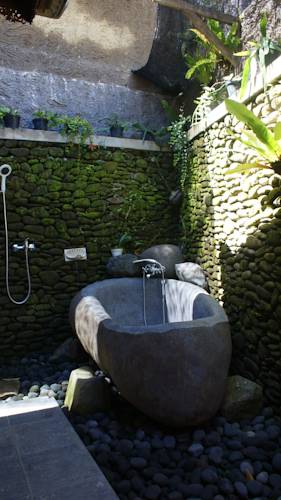 Фото Pondok Sebatu Villa