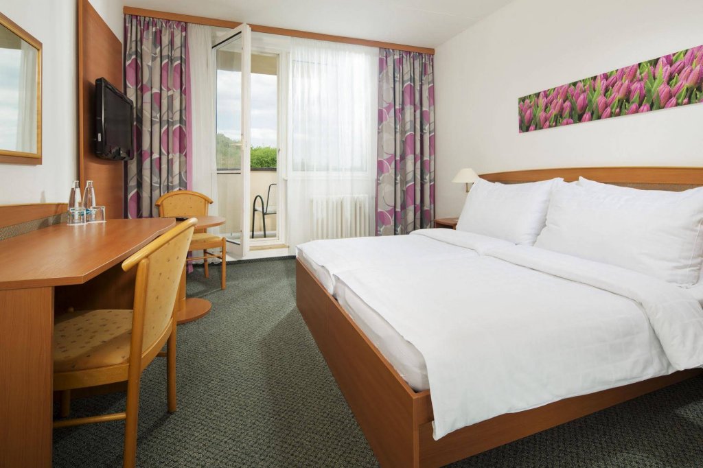 Фото Orea Resort Santon