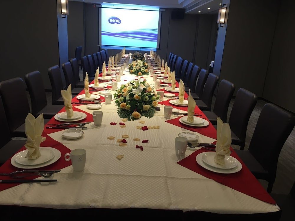 Фото Foshan Chuancheng Business Hotel