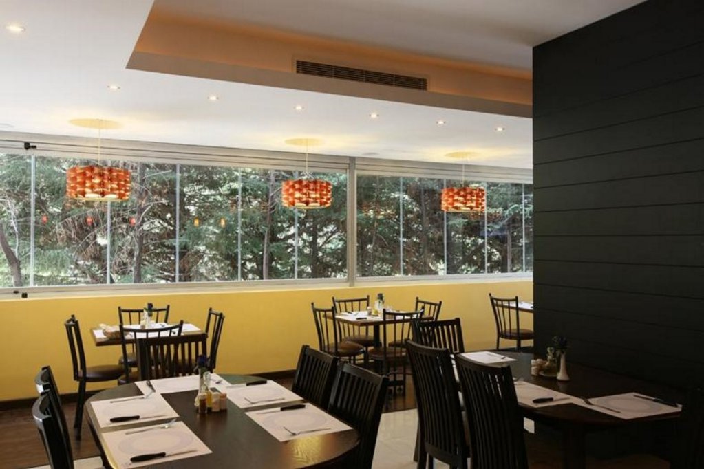 Фото Zoukotel Hotel