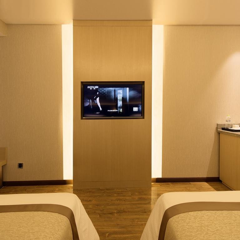 Фото Beijing Tiantan Heyi Hotel