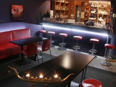 Фото Macleay Hotel