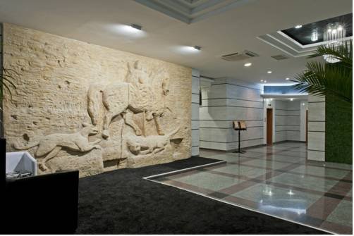 Фото Grand Hotel Shumen