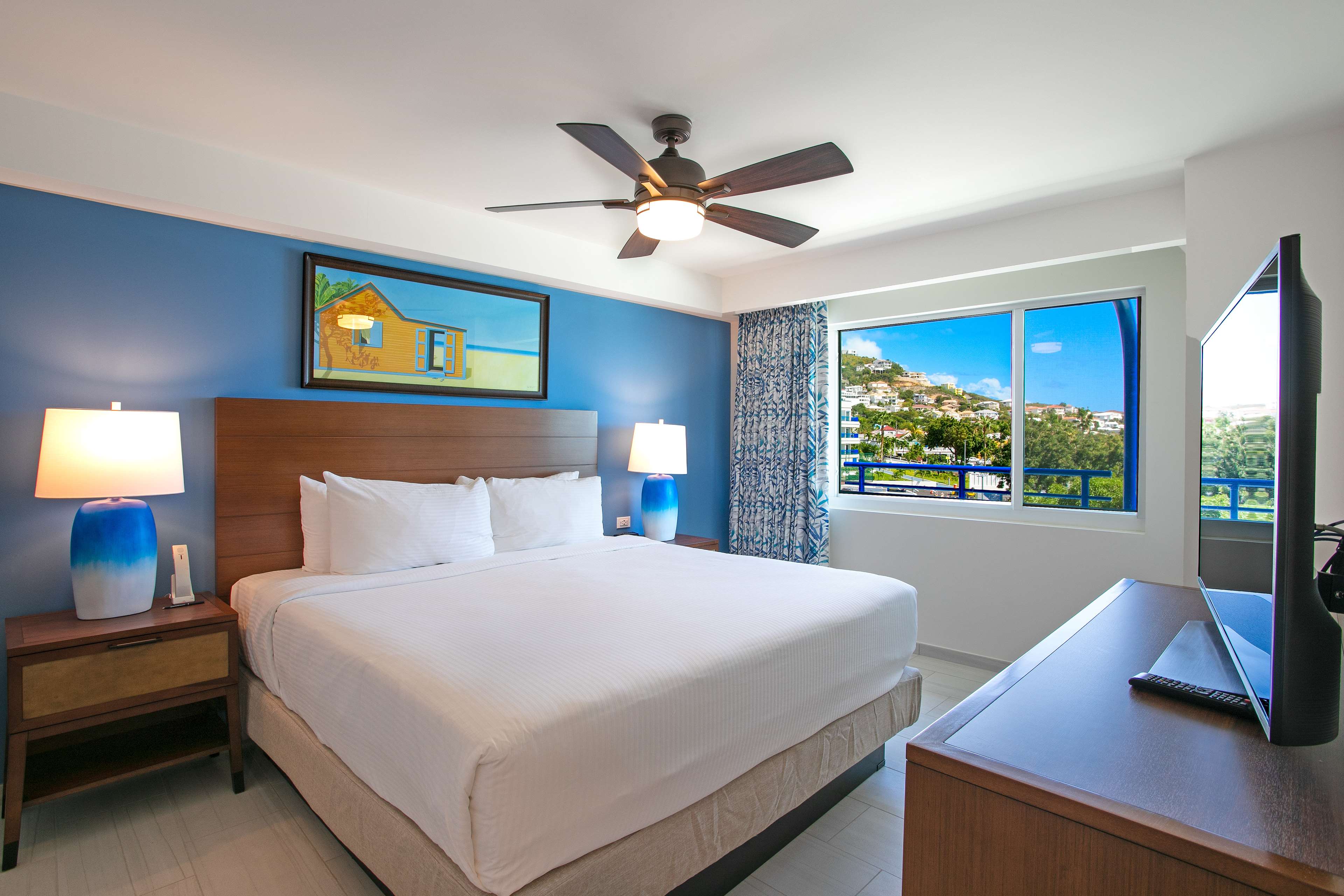 Фото Hilton Vacation Club Flamingo Beach St. Maarten