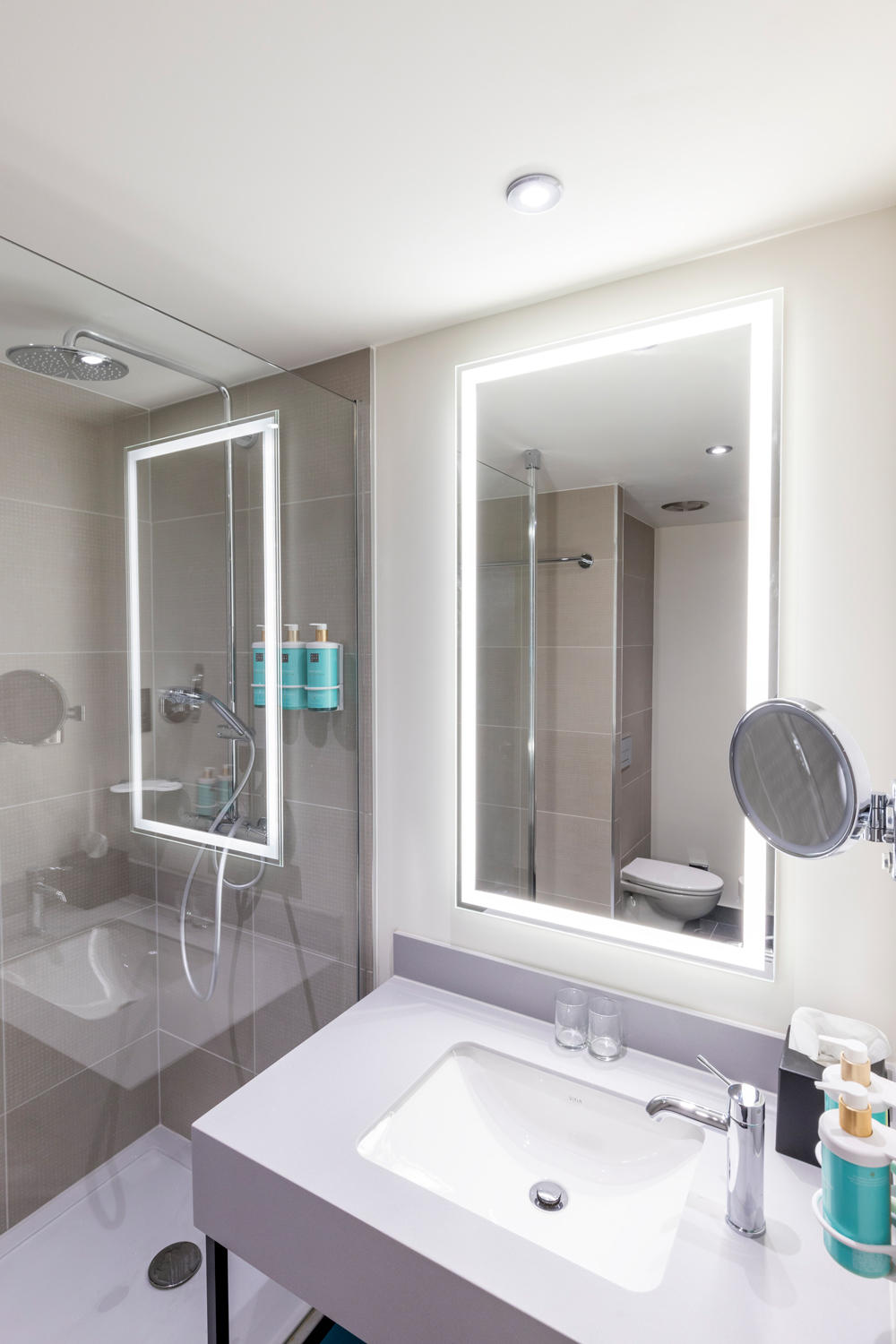 Фото Novotel Liverpool Paddington Village