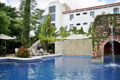 Внешний вид отеля Hotel & SPA Xbalamqué Cancún Centro в Канкуне, фото 1