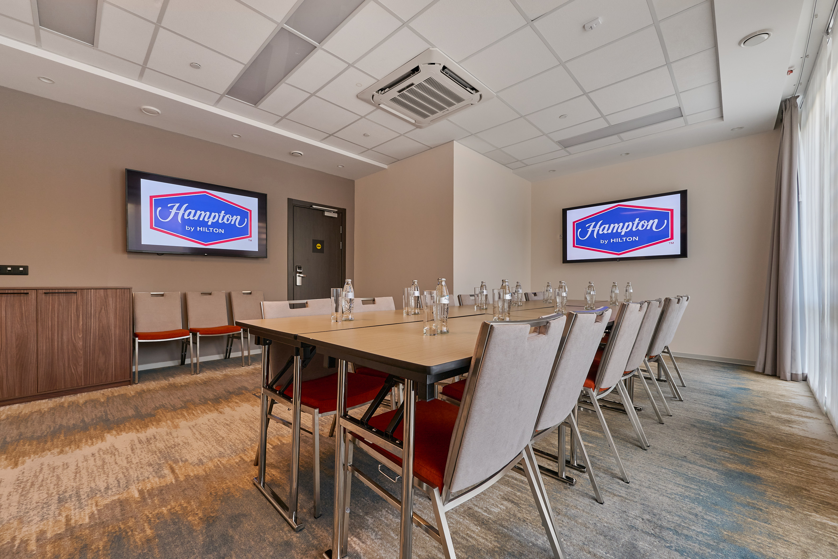 Фото Hampton by Hilton Rogozhsky Val