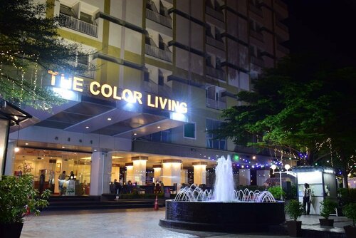 Гостиница The Color Living Hotel в Самутпракане