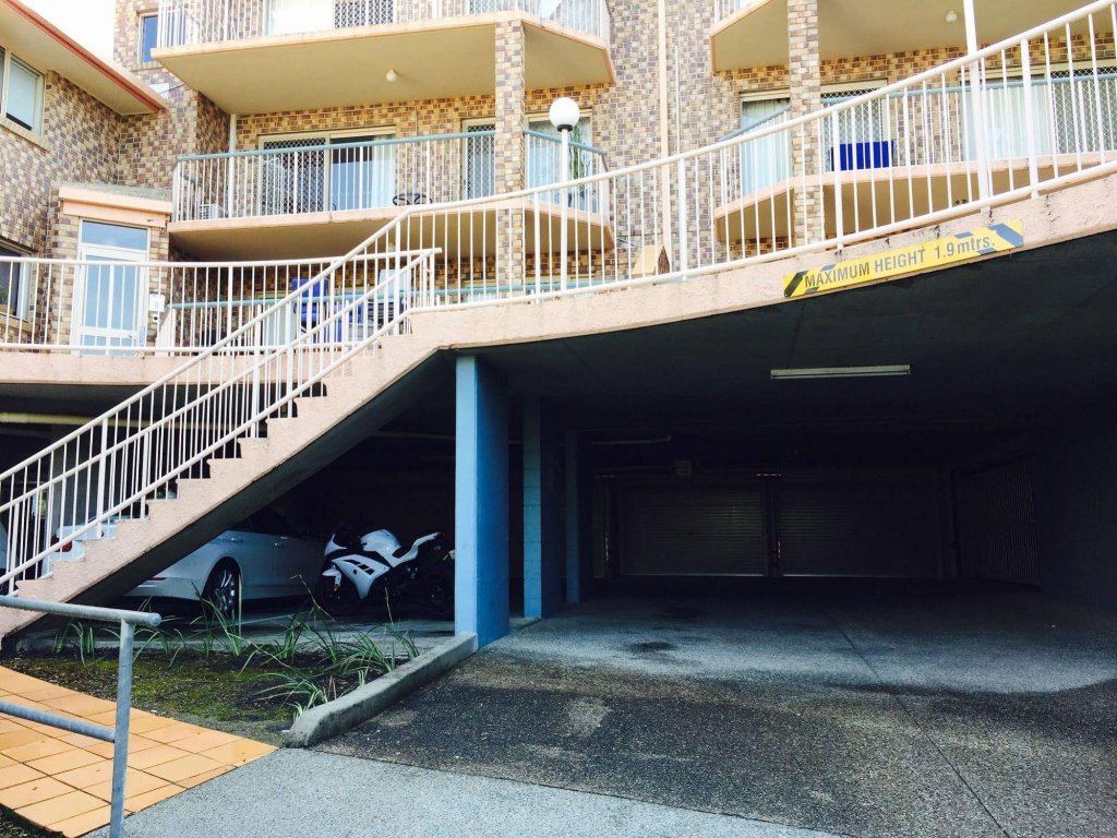 Фото The Vista Bel Air Apartments