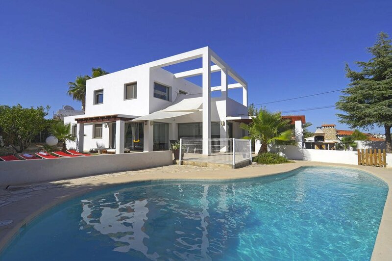 Гостиница Villa Athos