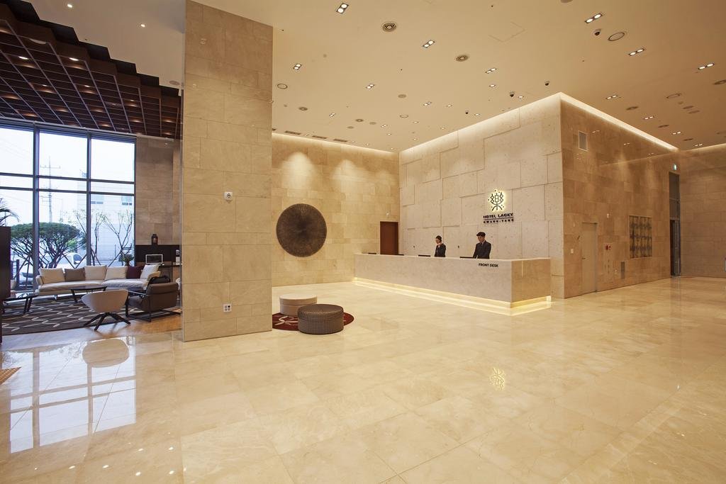 Фото Hotel Lacky Gwangyang