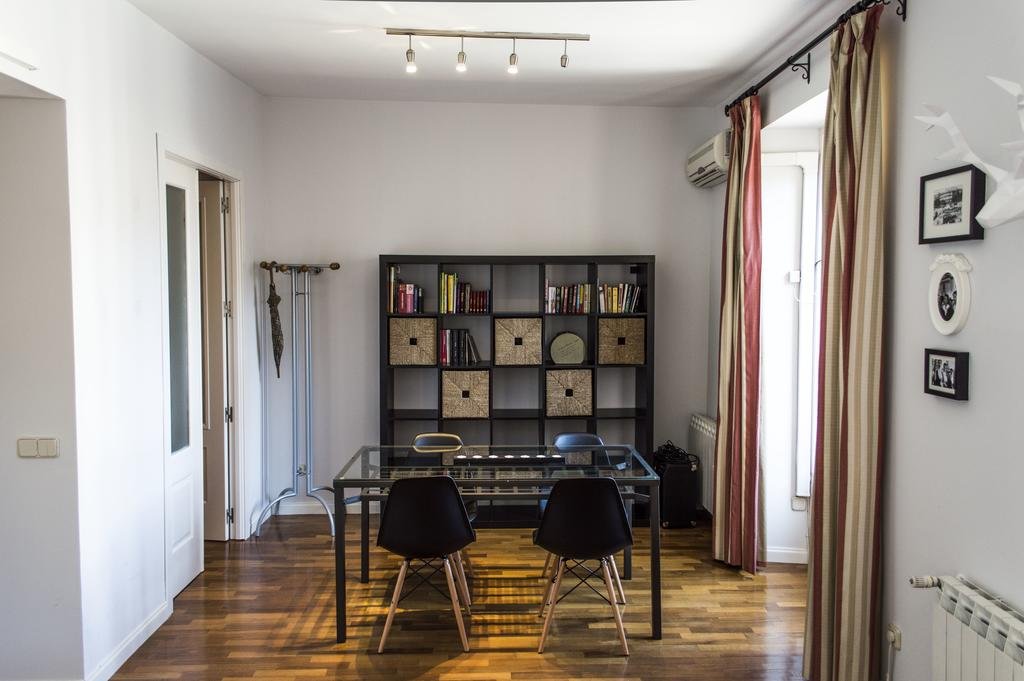 Фото Apartmanento Plaza - Pro3