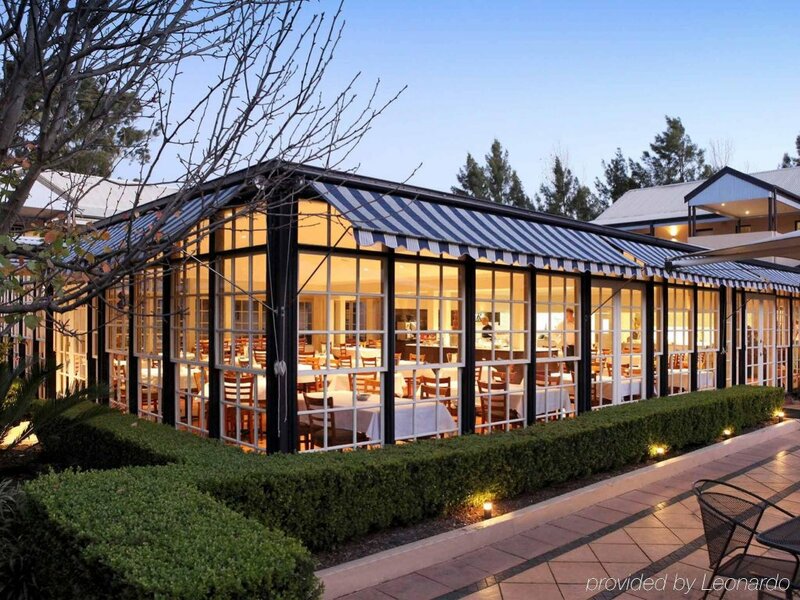 Гостиница Crowne Plaza Hawkesbury Valley в Сиднее