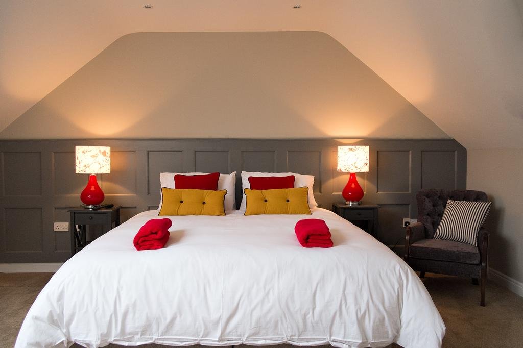 Фото John R's Bed & Breakfast