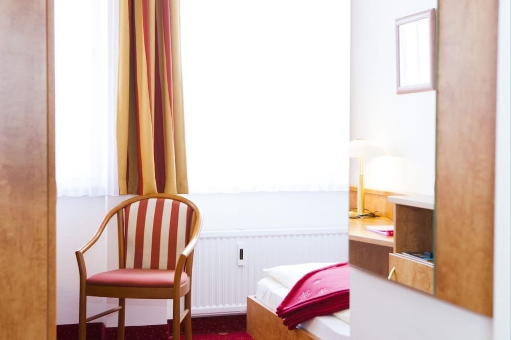 Фото Hotel am Düsseldorf Platz