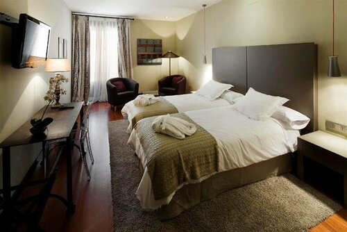 Внешний вид отеля Hotel Ar Isabel de Farnesio в Реальном Ситом Сан-Ильдефонсо, фото 2