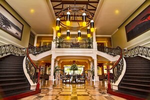 Гостиница Hemingways Nairobi