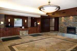 Гостиница Holiday Inn Hotel & x26; Suites-West Edmonton