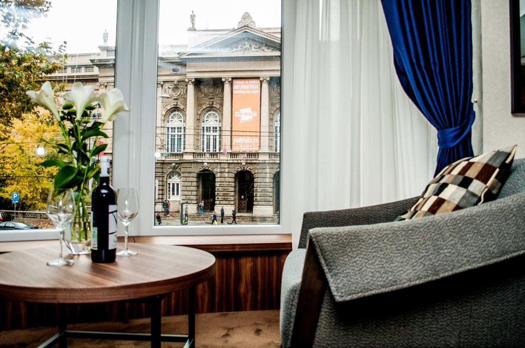 Фото Nomad Luxury Suites