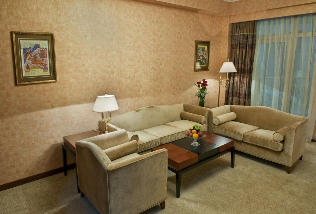 Фото Ramada Plaza by Wyndham Gence