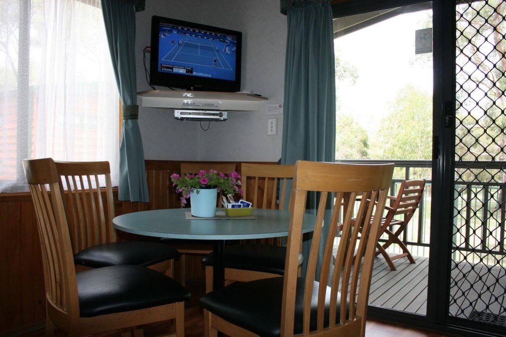 Фото Levi Park Caravan Park