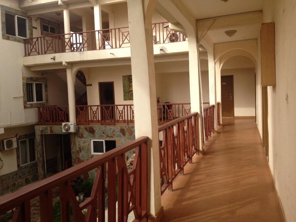 Фото Kings Royal Atlantic Hotel