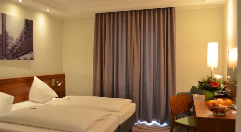 Фото Augusten Hotel München