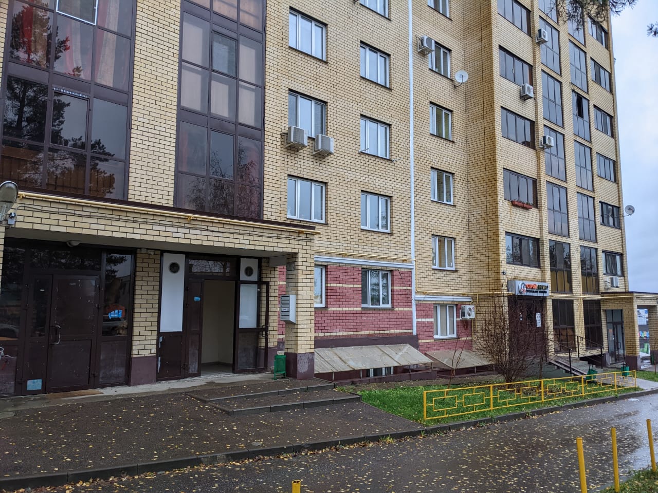 Аренда магазинов и сферы услуг, стоимость - 184 015 руб./мес общая площадь 193.7