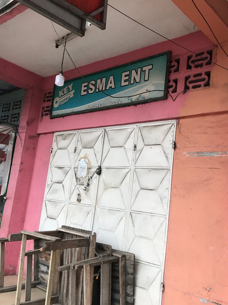 Supermarket Esma Ent, Accra, photo