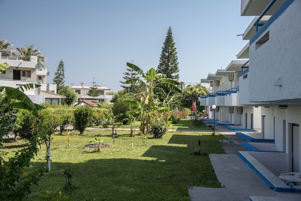 Фото Yiannis Yard Studios & Apartments