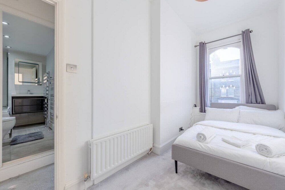 Фото Peaceful 2 Bedroom Flat in West Kensington