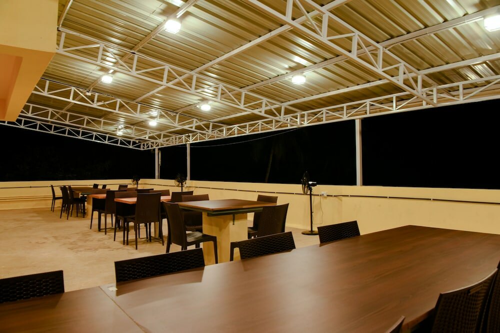 Фото Malvan's Aishwarya Hotel