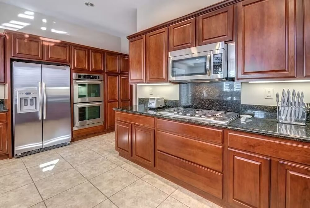 Фото Lux Desert Oasis w saltwater pool near Coachella